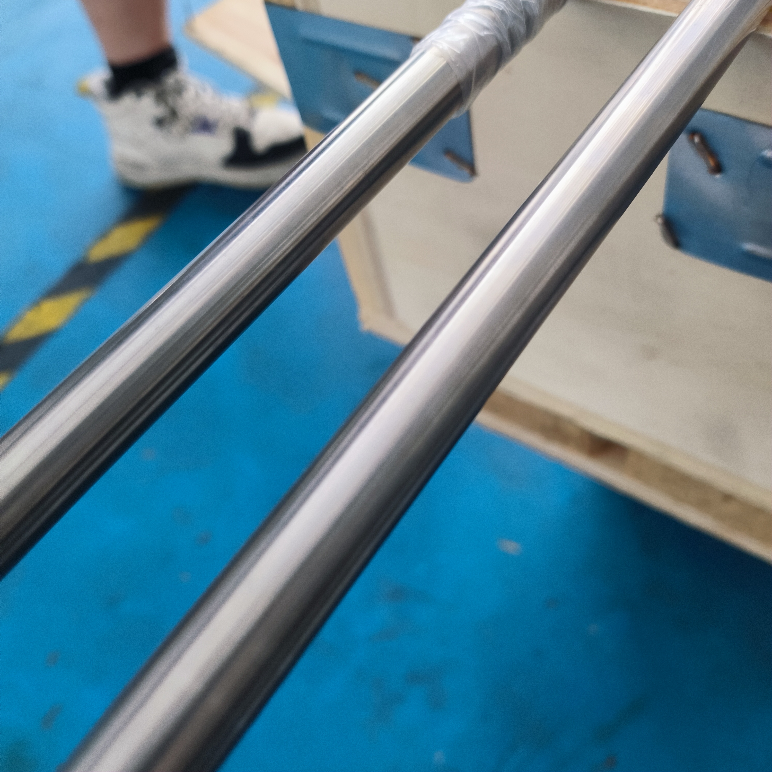 How Titanium Tubes Improve the Functionality of Surgical Instruments